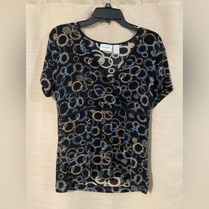 Chico’s Travelers v-neck top, black, size 8 Chicos size 1